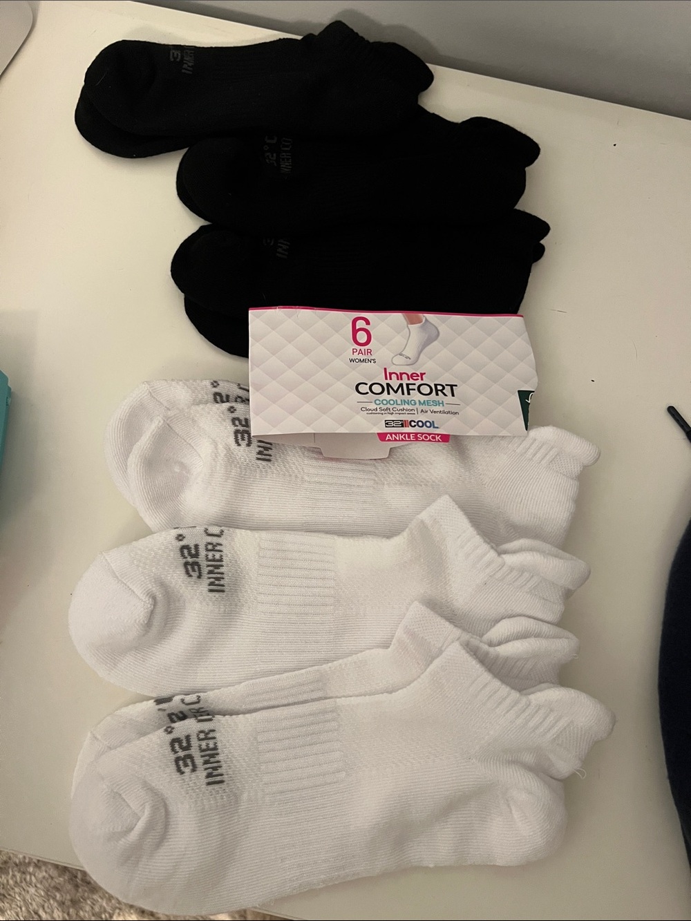 Women’s 6-Pair Ankle Socks - Black & White